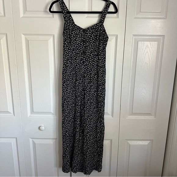 LOFT Womans Black Ditsy Floral Wide Leg Crop Jumpsuit Sz S Smocked Preppy Boho - Picture 1 of 16